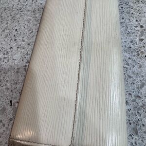 Louis Vuitton Epi  Sarah Wallet